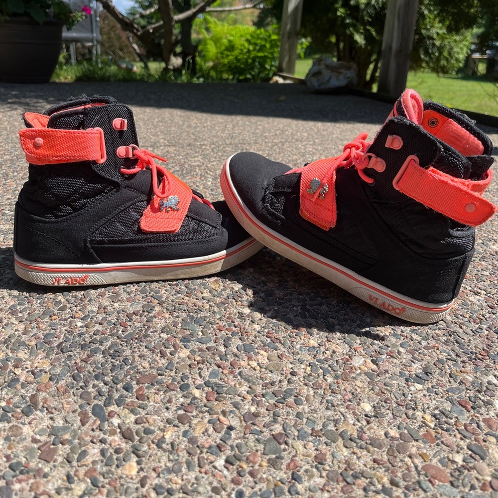 Vlado womens shoes